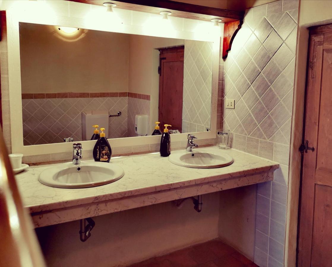Daina Bianca Bed & Breakfast Solignano Luaran gambar